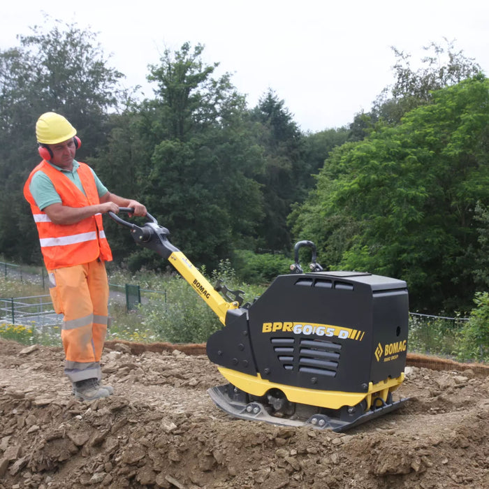 BOMAG BPR 60/65 Diesel Reversible Plate Compactor – High-Performance with Stoneguard (Rental)