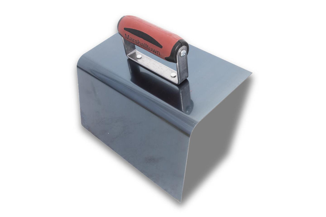 Marshalltown 4262D – 9" x 5" x 5" Outside Curb/Nose Tool (3/4" Radius, DuraSoft Handle)