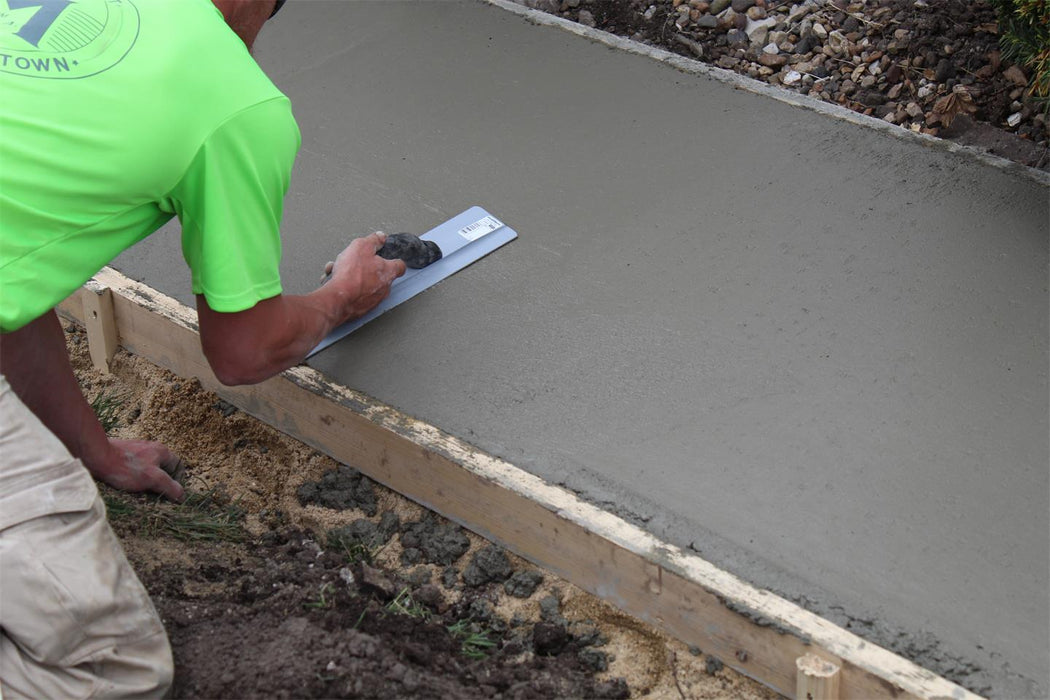 Marshalltown 145SH – 16" x 3 1/8" Magnesium Float (Foam Handle)