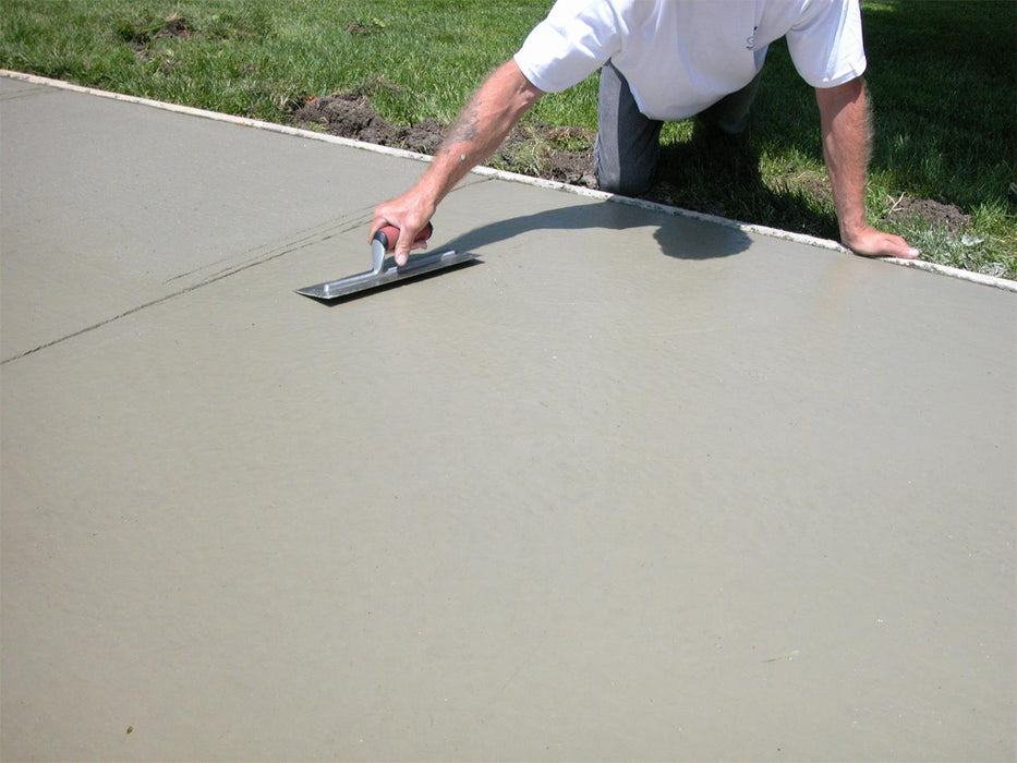 Marshalltown MXS60D – 16" x 3" Finishing Trowel with Curved DuraSoft Handle