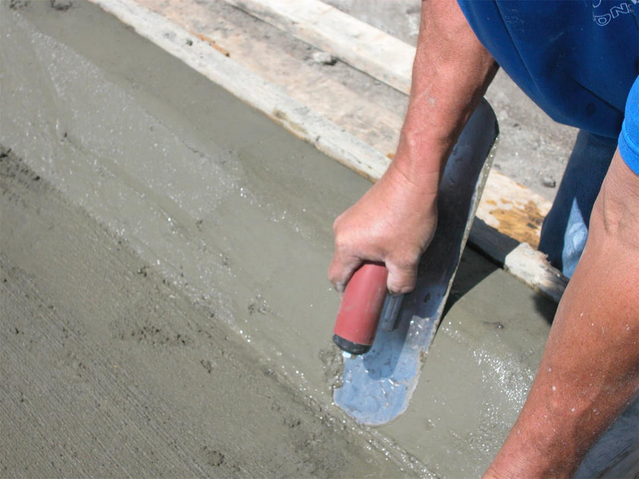 Marshalltown MXS64FRD – 14" x 4" Finishing Trowel, Fully Rounded with Curved DuraSoft Handle