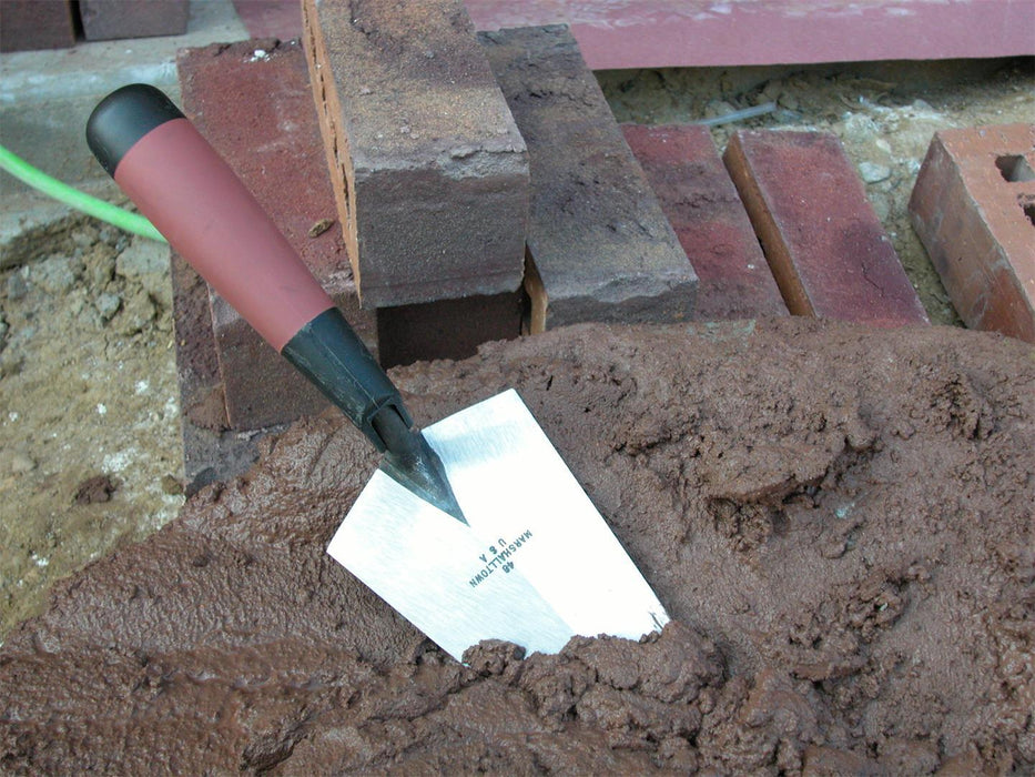 Marshalltown 48D – 7" x 3-3/8" Gauging Trowel with DuraSoft Handle