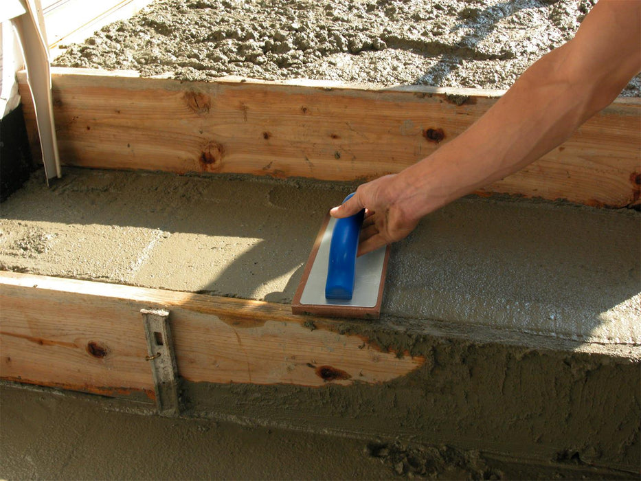 Marshalltown 38 – 9" x 4" x 5/8" Fine Cell Rubber Float