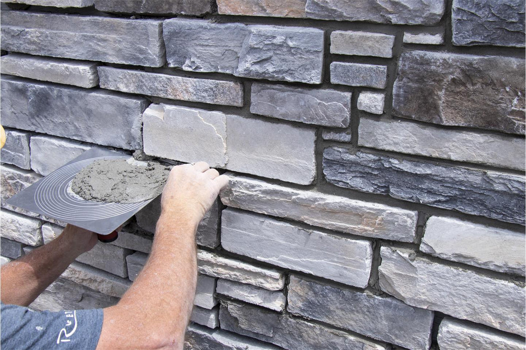 Marshalltown 5208D – 14" x 14" Magnesium Hawk with DuraSoft Handle