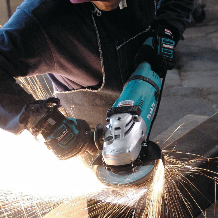 Makita GA7031 – 7" Angle Grinder