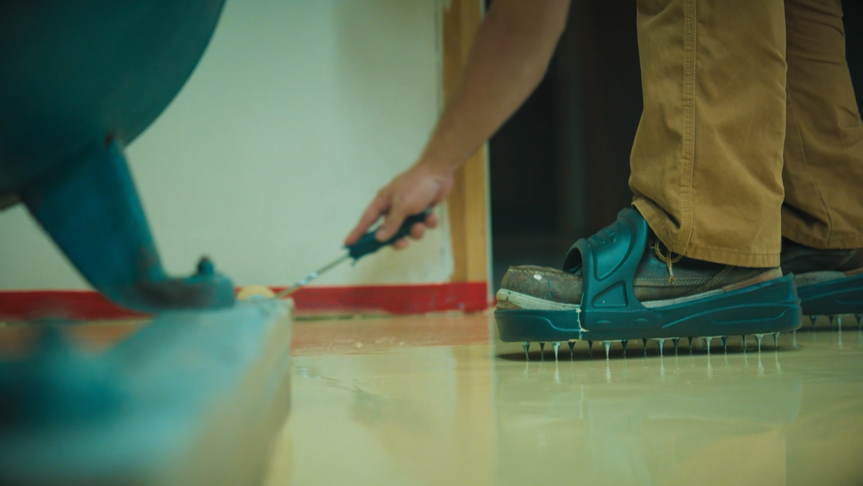 Midwest Rake 46170 – Spiked Shoes for Resinous Coating (Small)